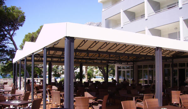 Retractable Resturant Roof